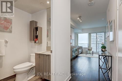 2509 - 195 Redpath Avenue, Toronto, ON - Indoor Photo Showing Bathroom