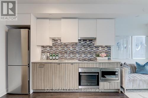 2509 - 195 Redpath Avenue, Toronto, ON - Indoor Photo Showing Kitchen