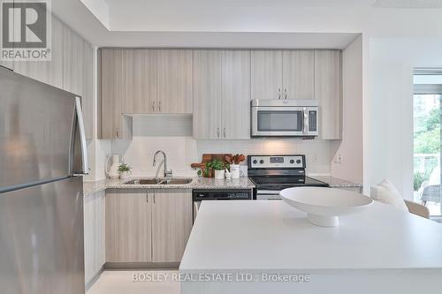 315 - 68 Merton Street, Toronto C10, ON - Indoor Photo Showing Kitchen With Double Sink With Upgraded Kitchen