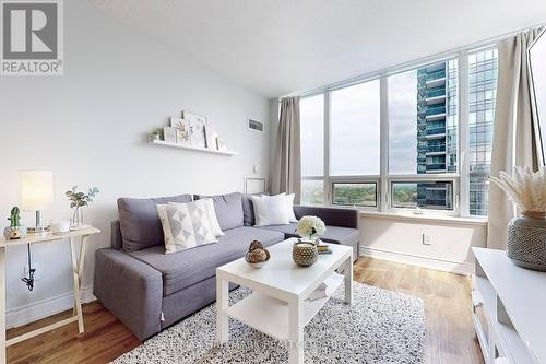 1313 - 15 Greenview Avenue, Toronto (Newtonbrook West), ON - Indoor Photo Showing Living Room