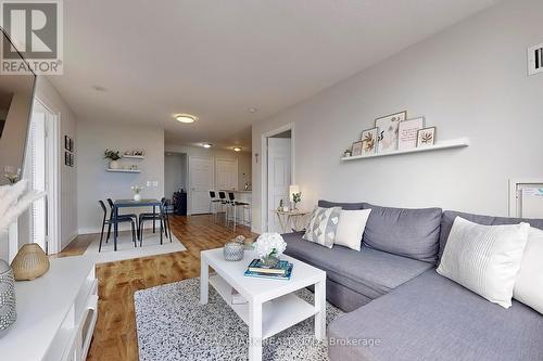 1313 - 15 Greenview Avenue, Toronto C07, ON - Indoor Photo Showing Living Room