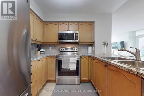 1313 - 15 Greenview Avenue, Toronto (Newtonbrook West), ON - Indoor Photo Showing Kitchen With Double Sink