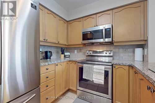 1313 - 15 Greenview Avenue, Toronto (Newtonbrook West), ON - Indoor Photo Showing Kitchen