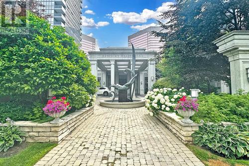 1313 - 15 Greenview Avenue, Toronto C07, ON - Outdoor