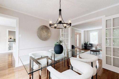 2182 Maplewood Drive, Burlington, ON - Indoor Photo Showing Dining Room