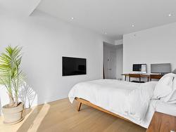 Master bedroom - 