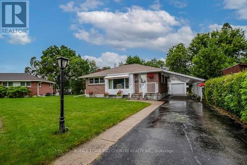 5 Armour Court, Kawartha Lakes (Lindsay), ON - Outdoor With Facade