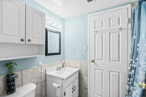 101 Queen Street S|Unit #404, Hamilton, ON - Indoor Photo Showing Bathroom