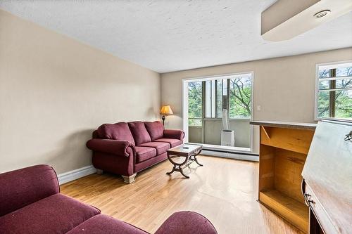 101 Queen Street S|Unit #404, Hamilton, ON - Indoor Photo Showing Living Room