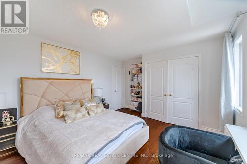 72 Southcreek Drive, Hamilton, ON - Indoor Photo Showing Bedroom