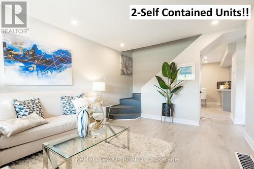 2009 Brampton Street, Hamilton, ON - Indoor Photo Showing Living Room