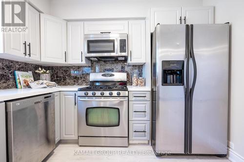 2009 Brampton Street, Hamilton, ON - Indoor Photo Showing Kitchen