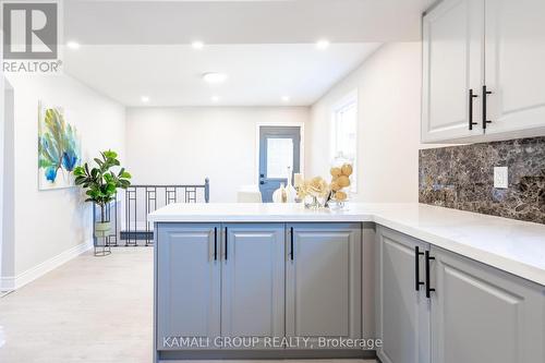 2009 Brampton Street, Hamilton, ON - Indoor Photo Showing Kitchen