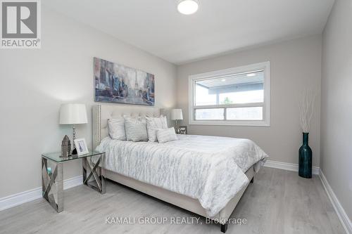 2009 Brampton Street, Hamilton, ON - Indoor Photo Showing Bedroom