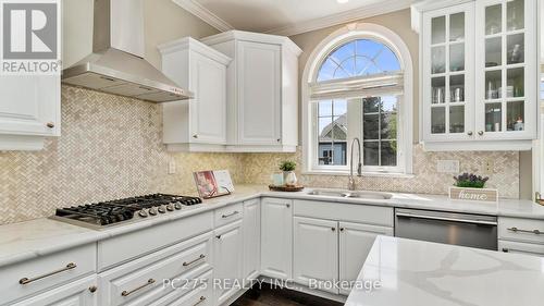 301 East Rivertrace Walk, London, ON - Indoor Photo Showing Kitchen With Double Sink With Upgraded Kitchen