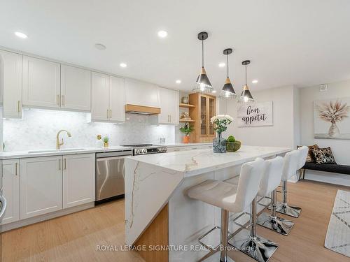 214-475 The West Mall, Toronto, ON - Indoor Photo Showing Kitchen With Stainless Steel Kitchen With Upgraded Kitchen