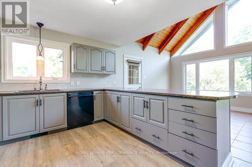 16855 County Rd 18 Road, South Stormont, ON - Indoor Photo Showing Kitchen