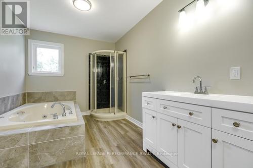 16855 County Rd 18 Road, South Stormont, ON - Indoor Photo Showing Bathroom