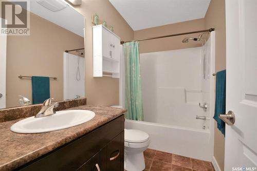 306 714 Hart Road, Saskatoon, SK - Indoor Photo Showing Bathroom