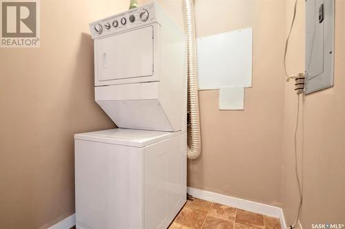 306 714 Hart Road, Saskatoon, SK - Indoor Photo Showing Laundry Room