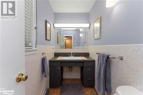 Main Cottage - 1 B721 Island, Parry Sound, ON - Indoor Photo Showing Bathroom