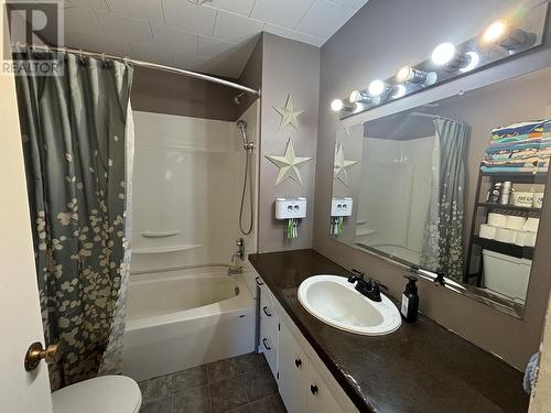 3445 Ponderosa Place, Williams Lake, BC - Indoor Photo Showing Bathroom