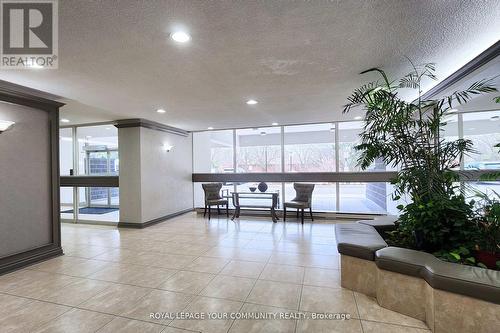 1210 - 80 Inverlochy Boulevard, Markham (Royal Orchard), ON - Indoor Photo Showing Other Room