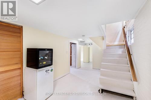 10 Glencairn Avenue, Toronto, ON -  Photo Showing Other Room