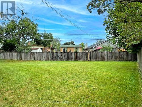 17 Panmure Crescent, Toronto E09, ON - Outdoor With Backyard