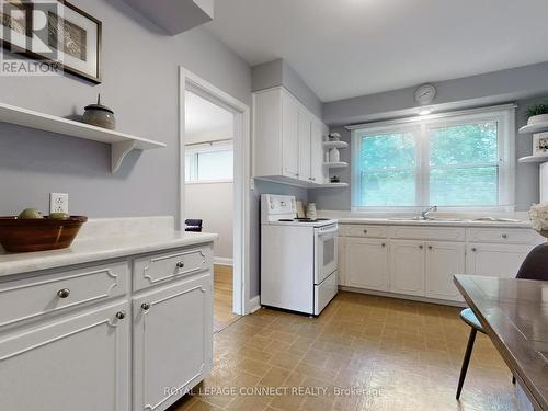 17 Panmure Crescent, Toronto E09, ON - Indoor Photo Showing Kitchen