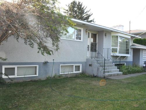 884 Desmond Street, Kamloops, BC - Outdoor