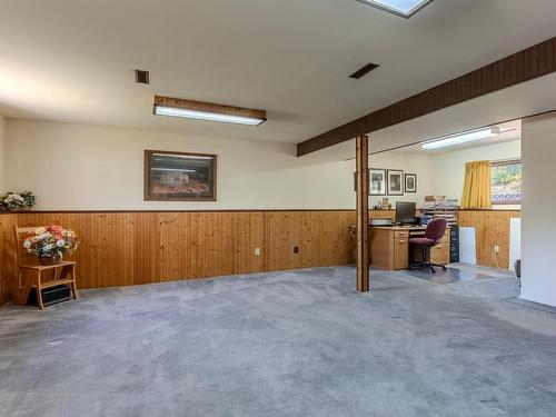 310 Cinnibar Crt, Logan Lake, BC - Indoor