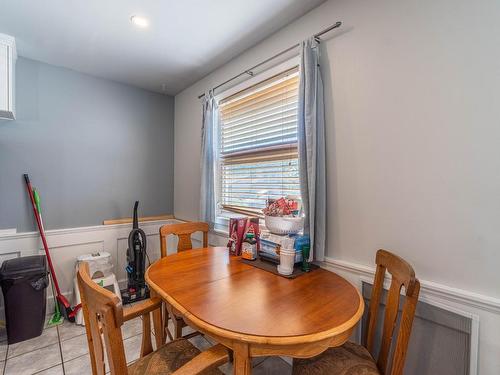 416 Waddington Drive, Kamloops, BC - Indoor Photo Showing Dining Room