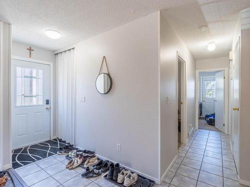 416 Waddington Drive, Kamloops, BC - Indoor Photo Showing Other Room