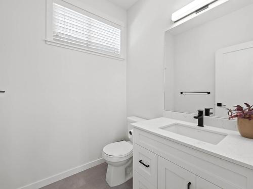 101-1799 Babine Ave, Kamloops, BC - Indoor Photo Showing Bathroom