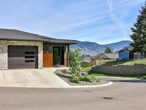 101-1799 Babine Ave, Kamloops, BC - Outdoor