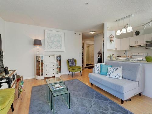 203-3133 Tillicum Rd, Saanich, BC - Indoor Photo Showing Other Room