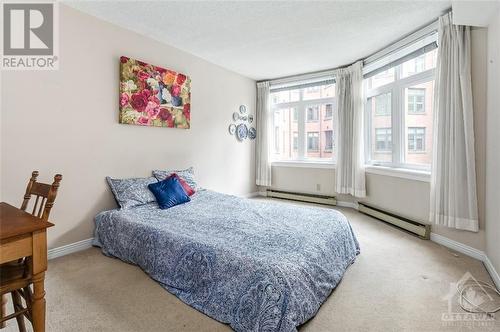 215 Somerset Street W Unit#202, Ottawa, ON - Indoor Photo Showing Bedroom