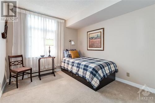 215 Somerset Street W Unit#202, Ottawa, ON - Indoor Photo Showing Bedroom