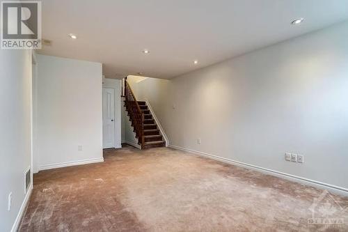 972 Linaria Walk, Ottawa, ON - Indoor Photo Showing Other Room