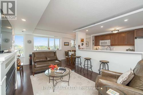 208 - 200 Halton Hills Drive, Halton Hills (Georgetown), ON - Indoor