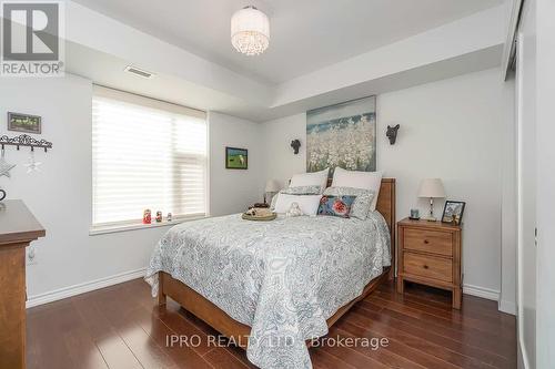 208 - 200 Halton Hills Drive, Halton Hills (Georgetown), ON - Indoor Photo Showing Bedroom