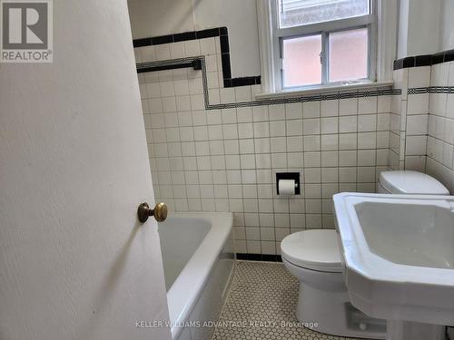 247 Berry Road, Toronto (Stonegate-Queensway), ON - Indoor Photo Showing Bathroom