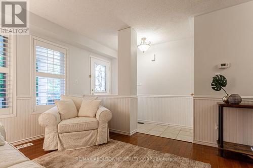 2292 Saddlecreek Crescent, Oakville, ON - Indoor