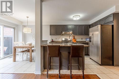 2292 Saddlecreek Crescent, Oakville, ON - Indoor Photo Showing Kitchen With Stainless Steel Kitchen