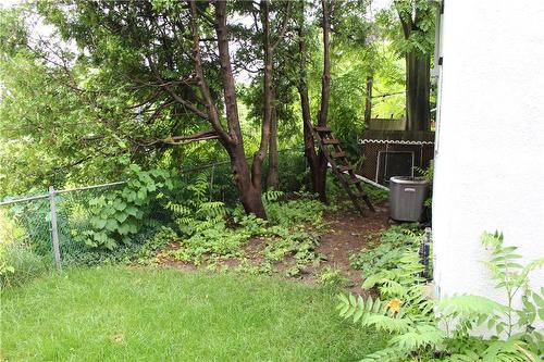 574 Clark Avenue, Burlington, ON - Outdoor