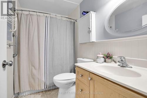 454 Salisbury Street, London, ON - Indoor Photo Showing Bathroom