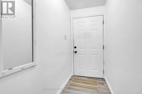 454 Salisbury Street, London, ON - Indoor Photo Showing Other Room