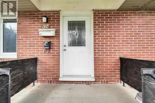 454 Salisbury Street, London, ON -  Photo Showing Other Room With Fireplace