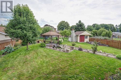 216 Highbury Avenue N, London, ON - Outdoor With Backyard